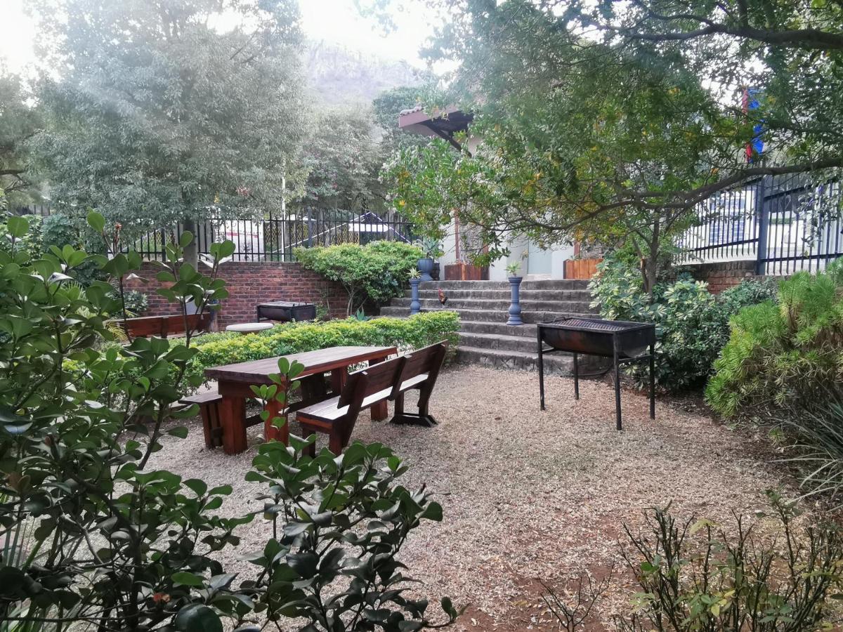 Sun Deck Lodge Hartbeespoort Exterior foto